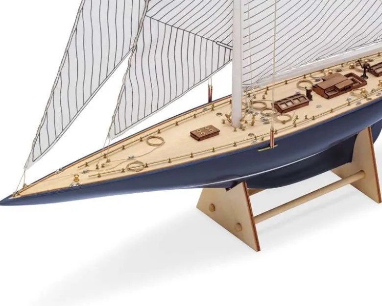 Amati 25050Endeavour 1934 mit Fertigrumpf 1:80 Yachtbausatz