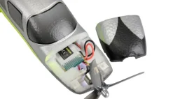 AMEWI 24151Cirrus SR22 brushless 520mm 4-Kanal 3D/6G RTF grün