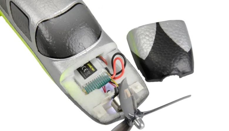 AMEWI 24151Cirrus SR22 brushless 520mm 4-Kanal 3D/6G RTF grün