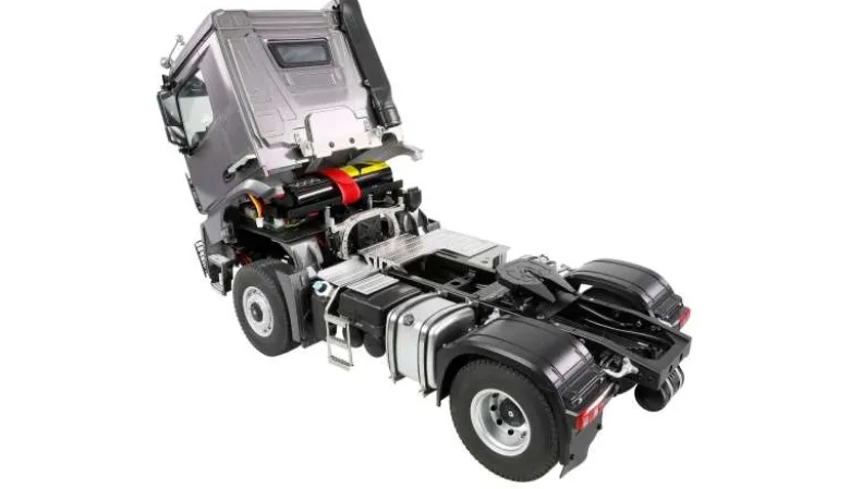 AMEWI 22696Mercedes-Benz Arocs Sattelzug mit Kippauflieger 4x4 1:14 RTR anthrazit