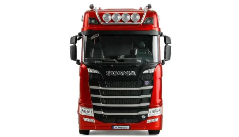AMEWI 22717Scania 770 S Zugmaschine 6x4 1:18 RTR rot