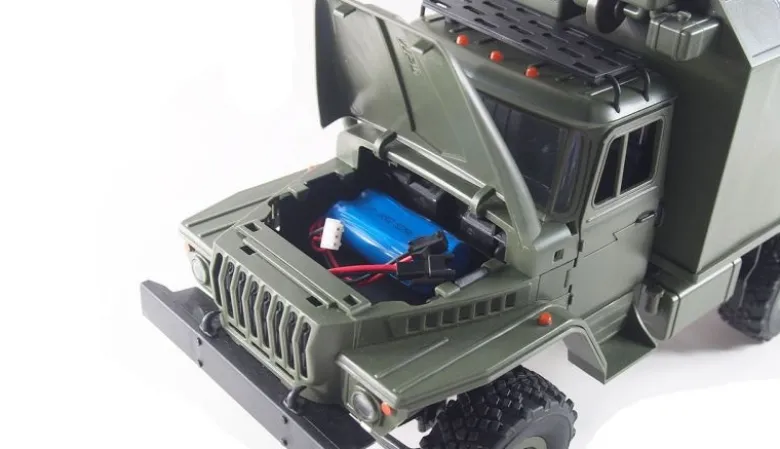 AMEWI 22371Ural B36 Militär LKW 6WD 1:16 2,4GHz RTR, grün