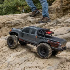 Axial AXI-1375T2SCX10 III Base Camp 4X4 Rock Crawler Brushed RTR 1:10, grau
