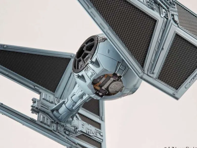 Bandai 01212Star Wars Mandalorian 'Tie Interceptor' Bausatz 1:72