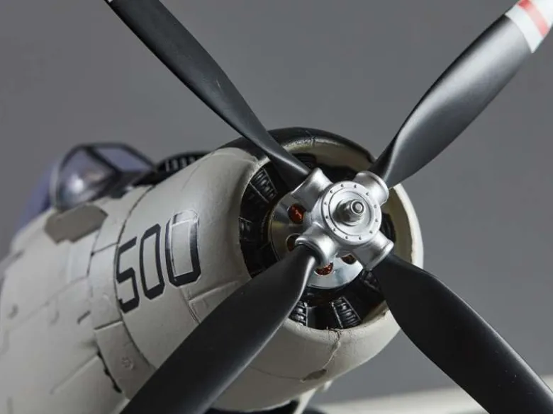 DERBEE DB006PGA1 Skyraider Warbird PNP grau - 80cm