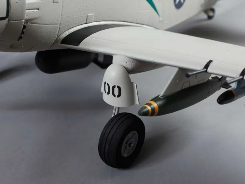 DERBEE DB006PGA1 Skyraider Warbird PNP grau - 80cm