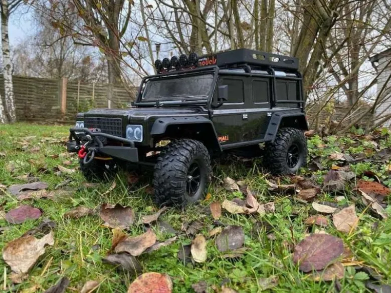 DF-Models 3118DF-4J 4WD Crawler 2-Gang-LED 2023 Edition - Schwarz 1:10 RTR