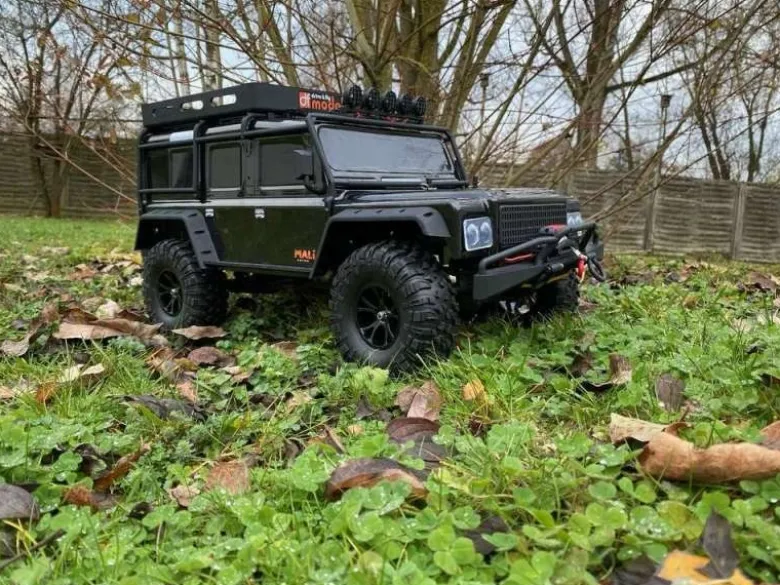 DF-Models 3118DF-4J 4WD Crawler 2-Gang-LED 2023 Edition - Schwarz 1:10 RTR