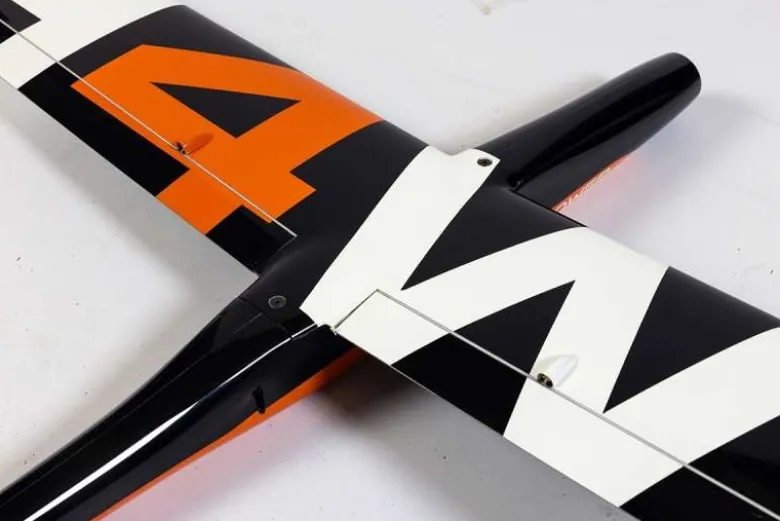 D-Power HK4CHAWK 4 Competition Carbon - Hotliner voll-GFK 1900mm ARF+