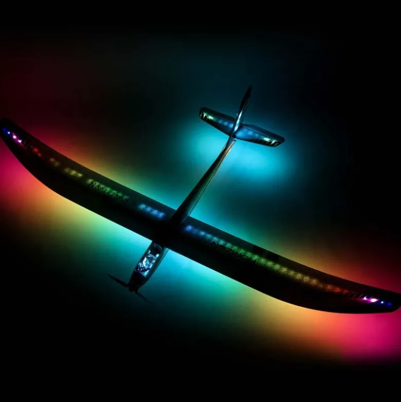 E-flite EFL36500Night Radian 2.0m Motorsegler BNF Basic AS3X & SAFE Select