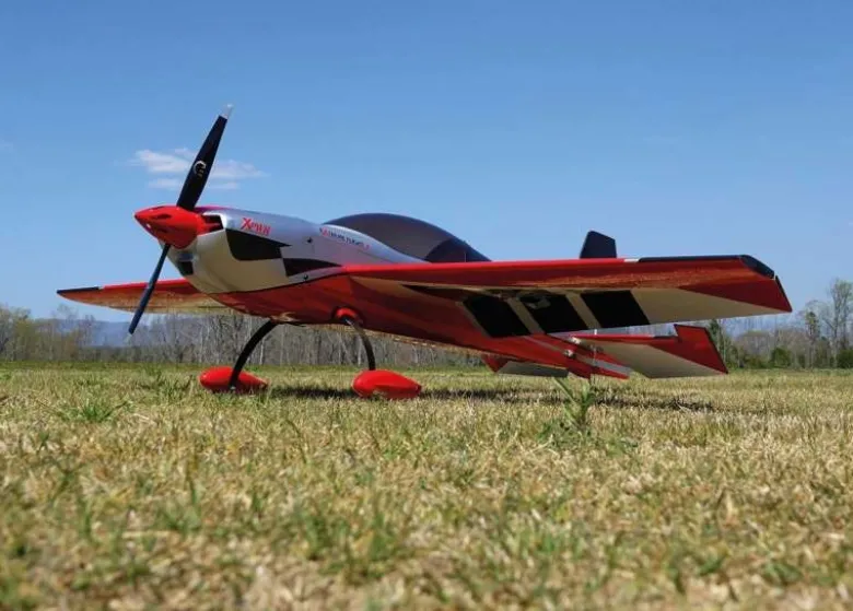Extreme Flight A421-R/SExtra NG 60'' rot / silber Kunstflugzeug 1524mm ARF