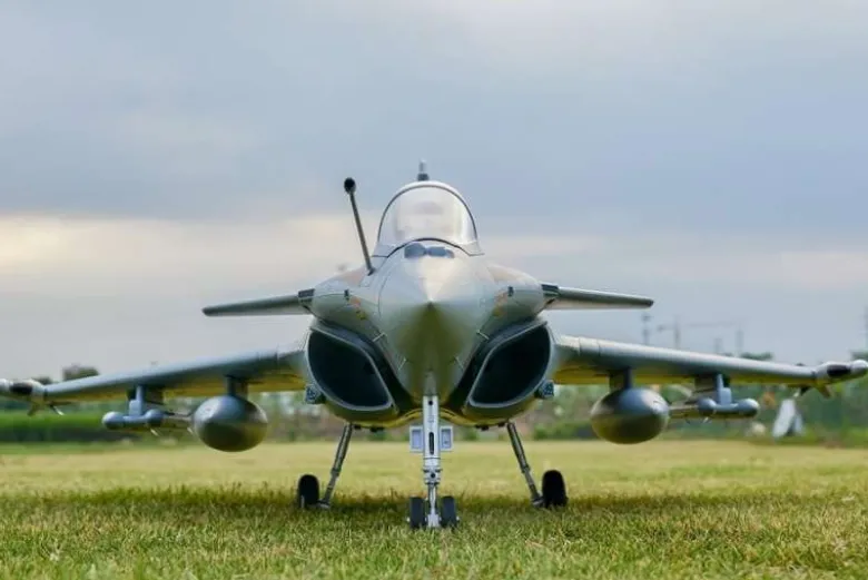 FMS FMS139P-REFV2Rafale Jet EDF 64 PNP - 740 mm - inkl. Reflex Gyro