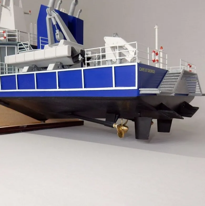 Hacker Model HC2502St George Küstenschutzschiff Baukasten 1:48