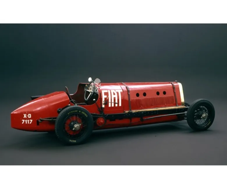 Italeri 4701FIAT Mefistofele 21706c.c. 1923-25 Rennwagen 1:12 Bausatz