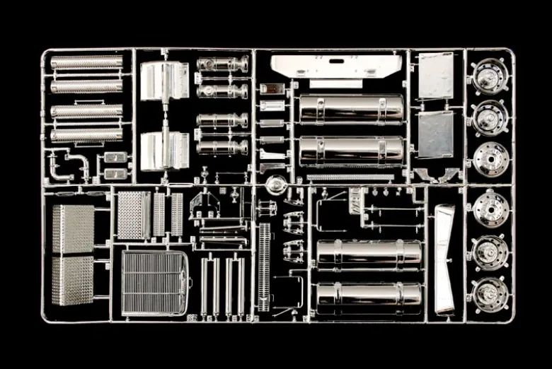 Italeri 3859Freightliner FLC, Bausatz, 1:24