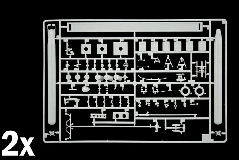 Italeri 5626M.A.S. 568 4a Torpedoboot mit Crew, Bausatz, 1:35