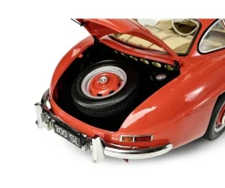 IXO 520010114Mercedes 300 SL Rot, 1:8 Standmodellbausatz 602 Teile - Hochdetailliert mit Licht & Sound