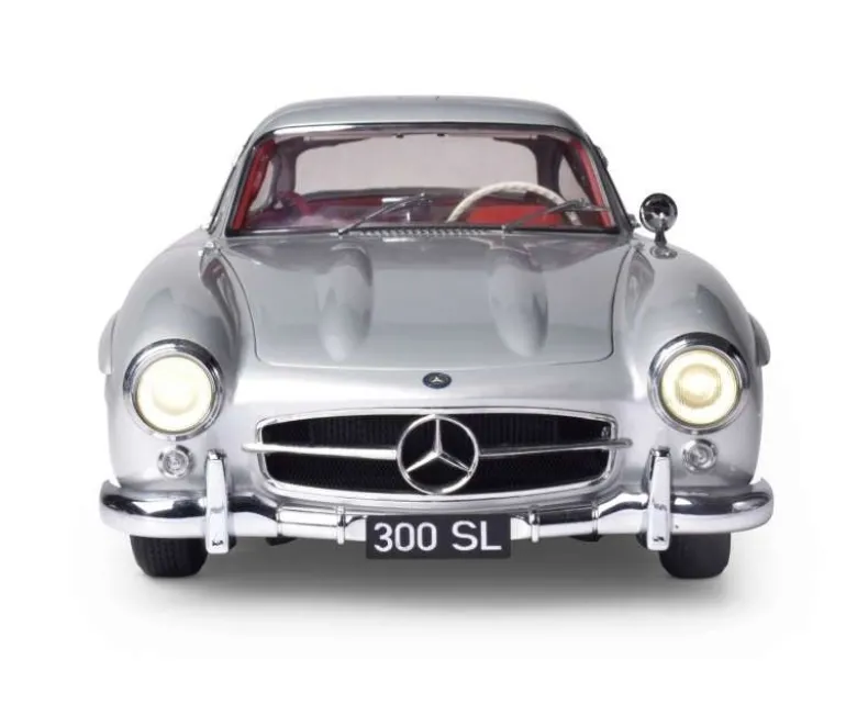 IXO 520010112Mercedes 300 SL Silber, 1:8 Standmodellbausatz 602 Teile - Hochdetailliert mit Licht