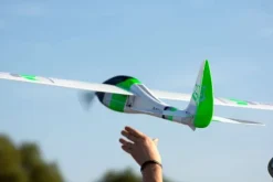 Kavan KAV02.8098Twisty 1512mm ARF - Grün