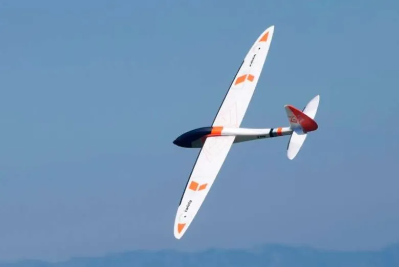 Kavan KAV02.8097Twisty 1512mm ARF - Orange
