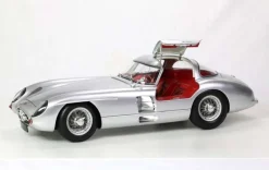 LEGRAND LE105Mercedes-Benz 300 SLR Uhlenhaut Coupé 1/8 'Der Rote' Bausatz