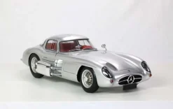 LEGRAND LE105Mercedes-Benz 300 SLR Uhlenhaut Coupé 1/8 'Der Rote' Bausatz