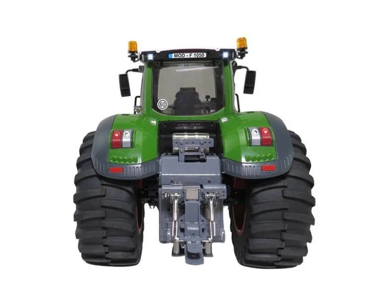 LESU 58951-RTRTraktor 4x4 fertig Montiert mit Karosserie, LED und RC 1:16