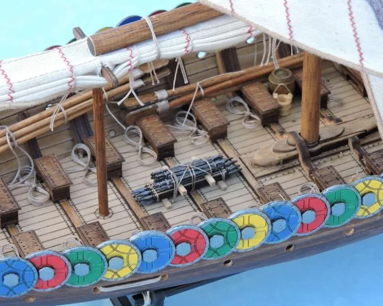 Mantua 800772Wikingerschiff Dreki 1:40 Baukasten