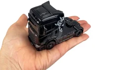 NEUAMEWI 22785Mini-Scania 730 S mit Kofferauflieger 4WD 1:64 RTR schwarz proportional