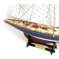 OcCre OC12013Endeavour America's Cup Schiffsmodell 1:75