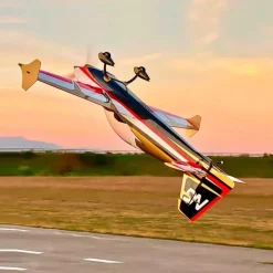 OMP Hobby OMPP011GLB67'' Extra NG ARF - Goldene 1700mm
