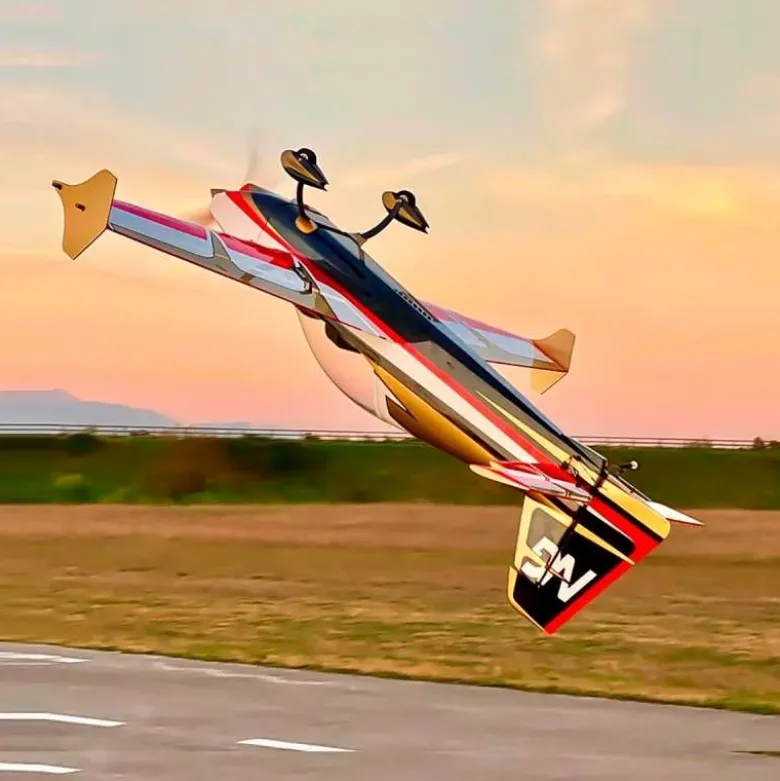 OMP Hobby OMPP011GLB67'' Extra NG ARF - Goldene 1700mm