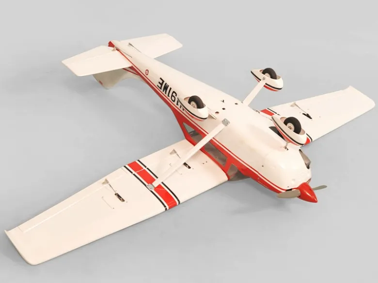 Phoenix Model PH059Cessna 182 - 166 cm