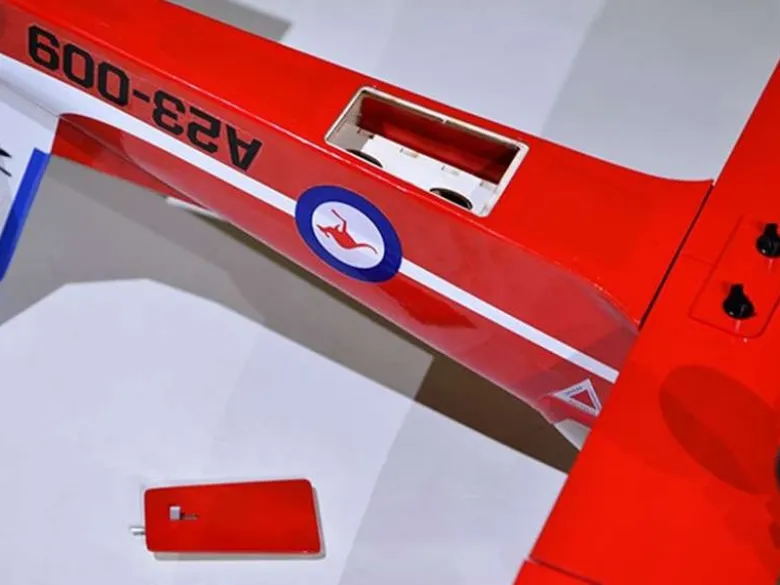 Phoenix Model PH230Pilatus PC-9 GP/EP ARF 149cm, elektrisches Einziehfahrwerk