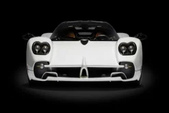 POCHER HK123Pagani Utopia Coupé 1:8 Bianco Perla Bausatz, 556 Teile