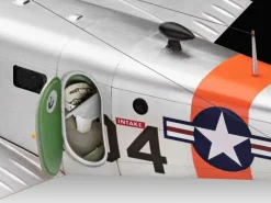 Revell 03811Beechraft Model 18 Bausatz 1:48