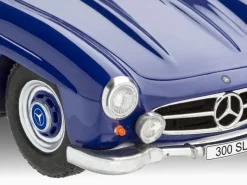Revell 05614Geschenkset Mercedes-Benz 300 SL '140 Jahre MB' 1:24 Modellbausatz mit Basiszubehör