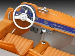 Revell 05614Geschenkset Mercedes-Benz 300 SL '140 Jahre MB' 1:24 Modellbausatz mit Basiszubehör
