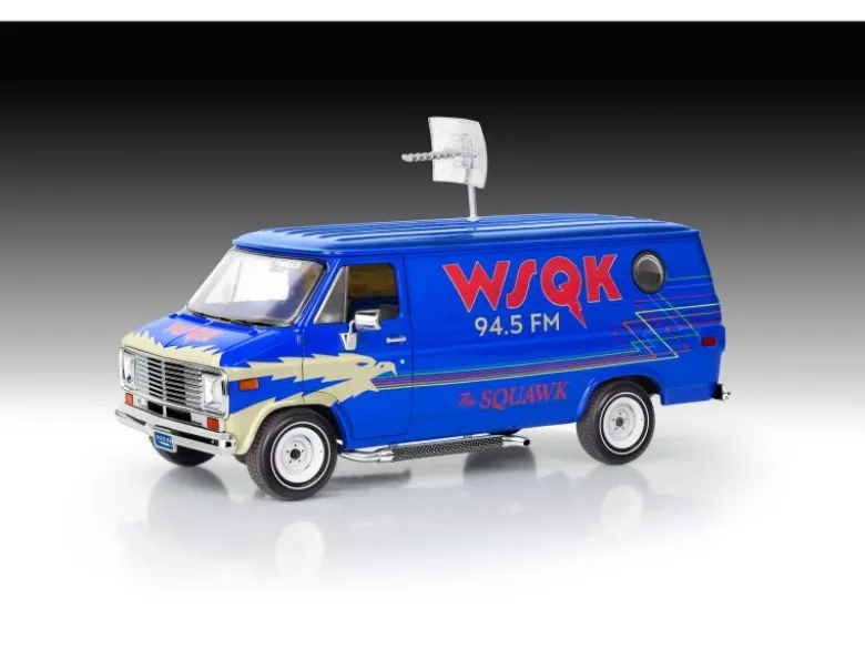 Revell 07732GMC WSQK Squawk Van 'Stranger Things', Modellbausatz 1:25