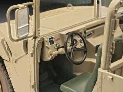 Revell 03366HMMWV M109 7A2 Plastikbausatz 1:35