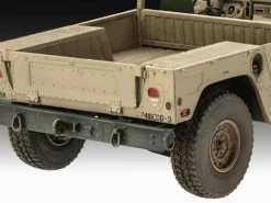 Revell 03366HMMWV M109 7A2 Plastikbausatz 1:35