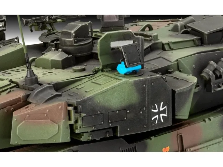 Revell 03360Leopard 2A7A1, Bausatz 1:35