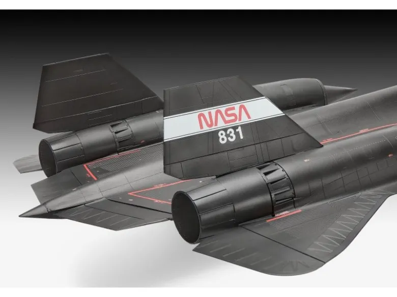 Revell 03751Lockheed SR-71B Blackbird, Bausatz 1:48