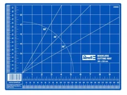 Revell 39056Schneidmatte, klein 300 mm x 320 mm