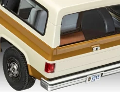 Revell 07724'Stranger Things' Jim Hopper´s Chevy® Blazer K5 Bausatz 1:25