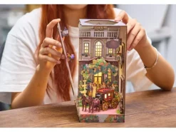 Revell 00543Tiny Adventures - Bridgerton 'Into the Light' Book Nook - Miniaturwelt aus Holz zum Zusammenbauen