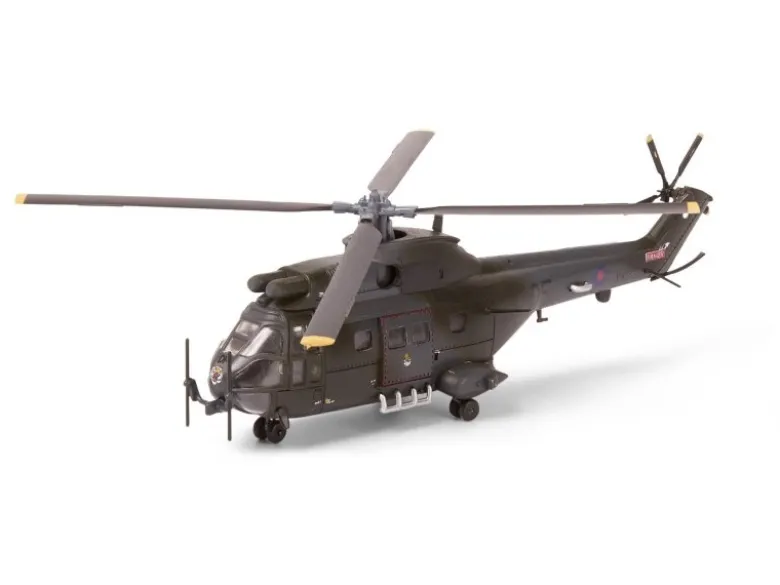 Revell 03746Westland Puma HC.1, Bausatz, 1:144