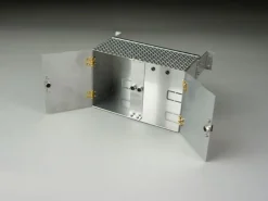 ScaleClub 50234Staubox 90mm mit Doppeltüren Riffelblech V2A für 1/14 Truck
