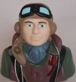 Simprop electronic 1023900Jagdpilot Flugzeugfigur 74x42x74mm, Maßstab ca. 1:6