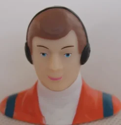 Simprop electronic 1023942Sport-Pilot mit Kopfhörer Figur 45x25x40mm, Maßstab ca. 1:10